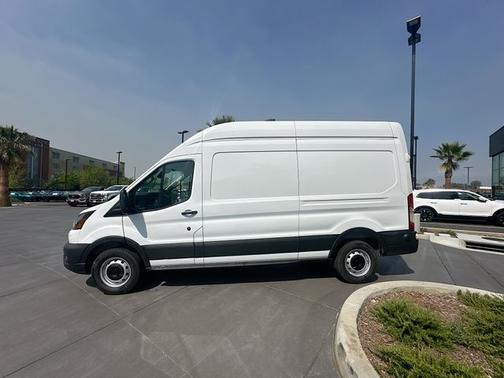 Oxford White 2026 Ford Transit-250 Base