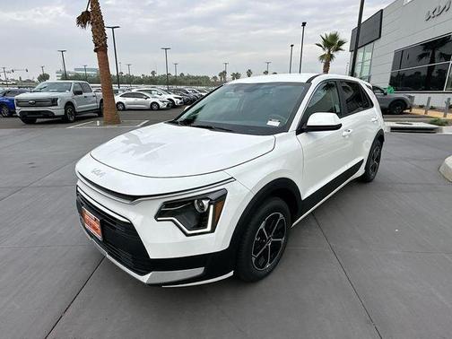 White 2026 Kia Niro LX