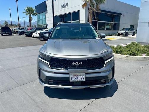 Gray 2023 Kia Sorento Plug-In Hybrid SX Prestige