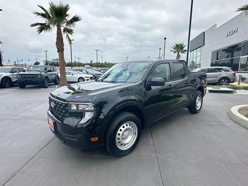 Black 2025 Ford Maverick XL