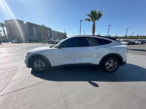 2023 Ford Mustang Mach-E SELECT