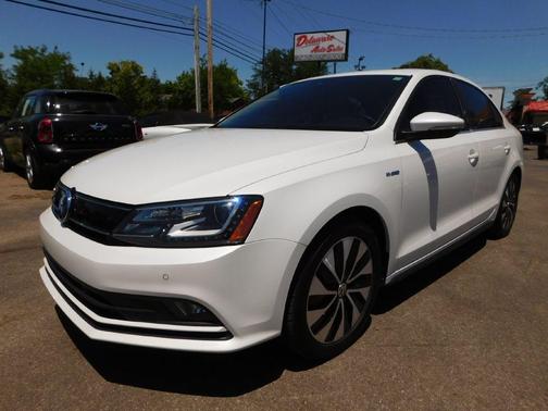 Photo 1 of 71 of 2016 Volkswagen Jetta Hybrid SEL Premium