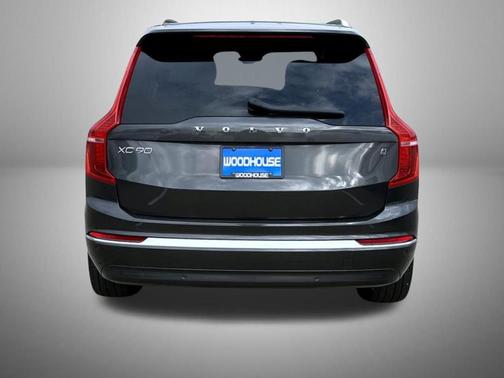 2024 Volvo XC90 B6 Plus Bright Theme 7-Seater