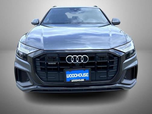 Daytona Gray Pearl Effect 2019 Audi Q8 3.0T Prestige