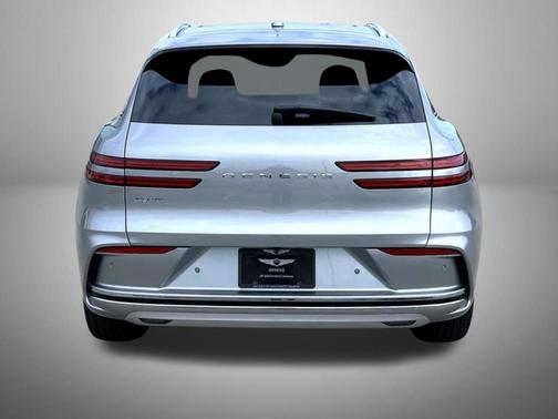 2026 Genesis Electrified GV70 Standard