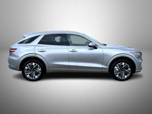 2026 Genesis Electrified GV70 Advanced