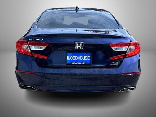 2019 Honda Accord Touring 2.0T