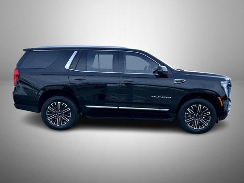 2025 GMC Yukon Elevation