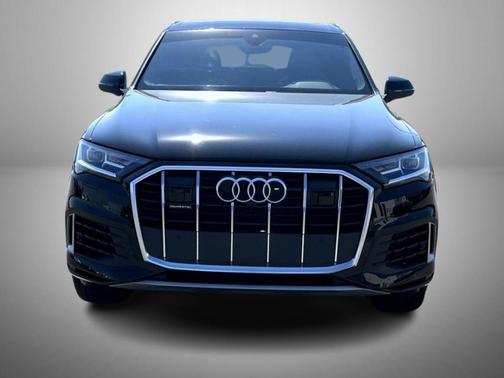 2022 Audi Q7 55 Premium Plus