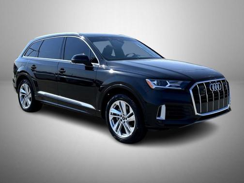 2022 Audi Q7 55 Premium Plus