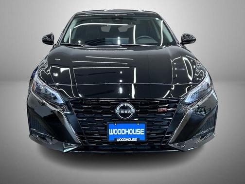 2024 Nissan Altima 2.0 SR