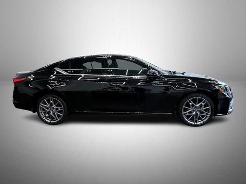 2024 Nissan Altima 2.0 SR