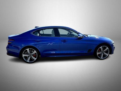 2025 Genesis G70 2.5T