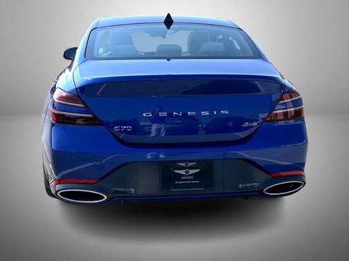 2025 Genesis G70 2.5T