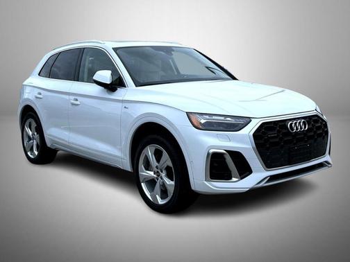 2023 Audi Q5 45 S line Prestige
