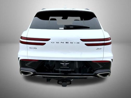 Uyuni White 2026 Genesis GV70 2.5T Sport Prestige