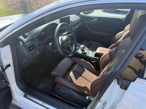 Glacier White Metallic 2018 Audi A5 2.0T Premium Plus