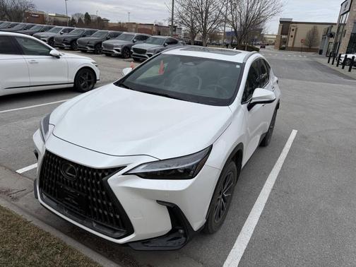 White 2024 Lexus NX 350h Premium