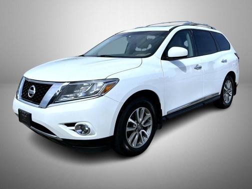 Moonlight White 2013 Nissan Pathfinder SL