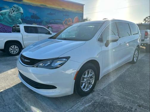 2018 Chrysler Pacifica LX