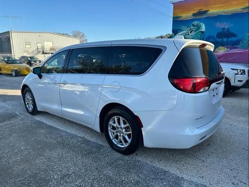 2018 Chrysler Pacifica LX