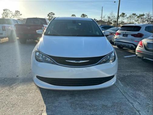 2018 Chrysler Pacifica LX