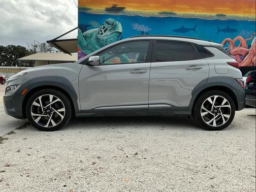 2022 Hyundai KONA Limited