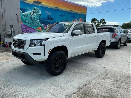 2022 Nissan Frontier SV