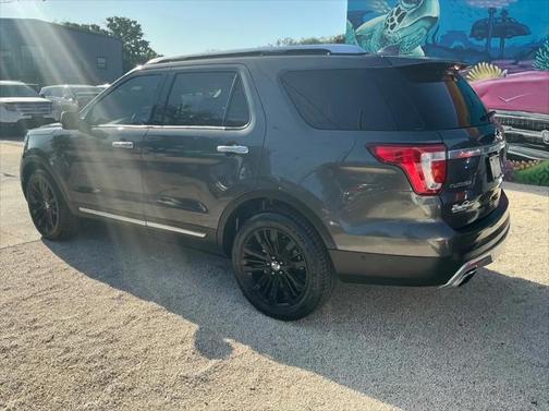 2017 Ford Explorer Platinum
