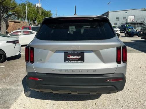 2022 Kia Sorento LX