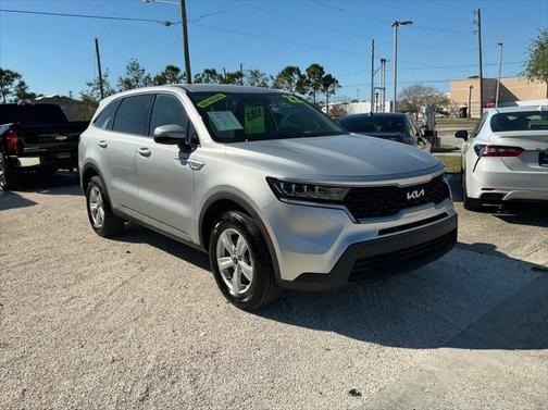 2022 Kia Sorento LX