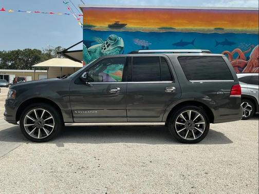 2017 Lincoln Navigator Reserve