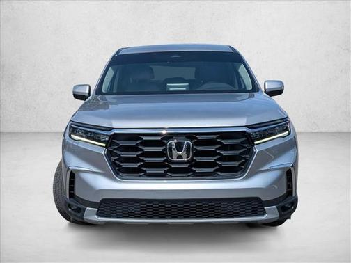 Lunar Silver Metallic 2025 Honda Pilot EX-L