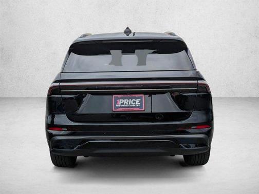 Infinite Black Metallic Clearcoat 2024 Lincoln Nautilus Reserve