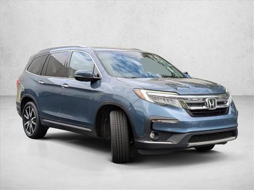 2019 Honda Pilot Touring 8-Passenger