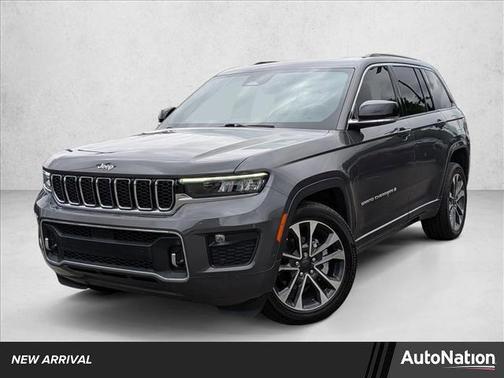 Baltic Gray Metallic Clearcoat 2025 Jeep Grand Cherokee Overland