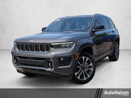 Baltic Gray Metallic Clearcoat 2025 Jeep Grand Cherokee Overland