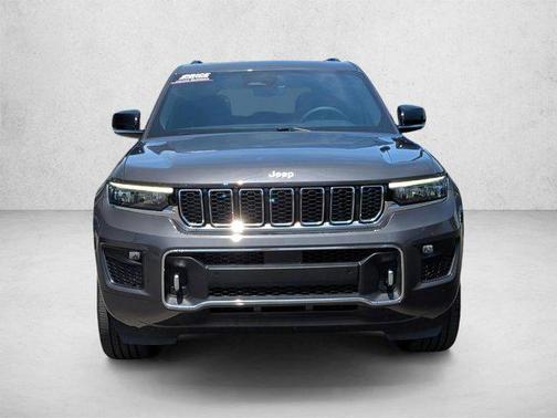Baltic Gray Metallic Clearcoat 2025 Jeep Grand Cherokee Overland