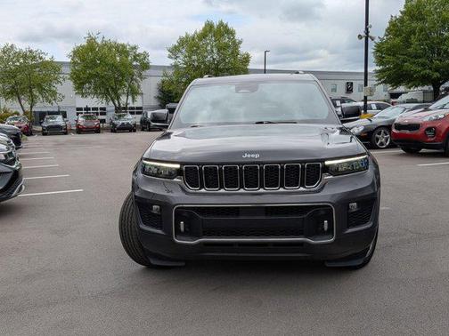 Baltic Gray Metallic Clearcoat 2025 Jeep Grand Cherokee Overland