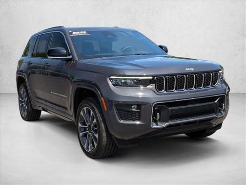 Baltic Gray Metallic Clearcoat 2025 Jeep Grand Cherokee Overland