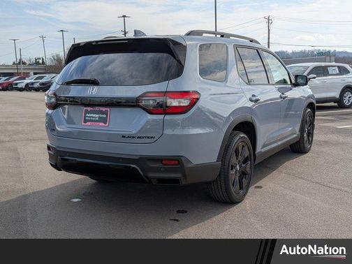 2026 Honda Pilot Touring 8-Passenger
