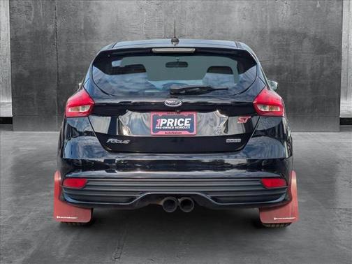 2017 Ford Focus ST