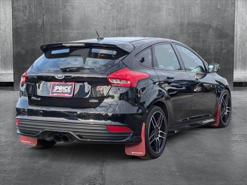 2017 Ford Focus ST