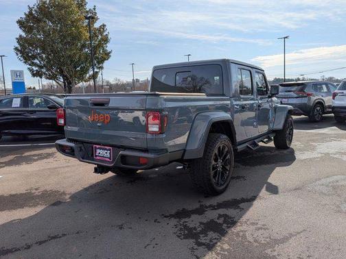 2025 Jeep Gladiator Nighthawk