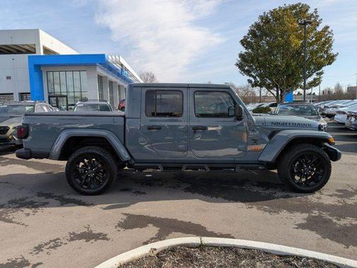 2025 Jeep Gladiator Nighthawk