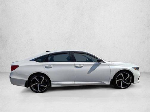 Platinum White Pearl 2022 Honda Accord Hybrid Sport