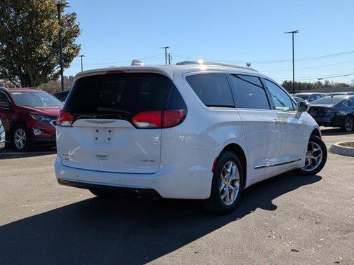 2017 Chrysler Pacifica Limited