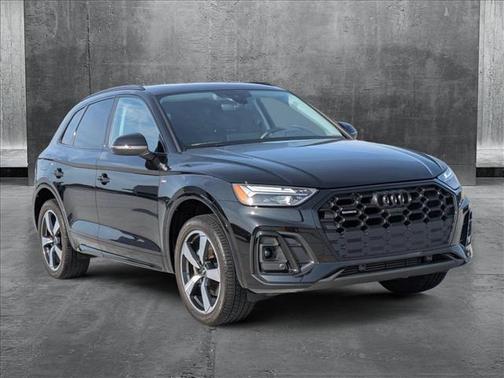 2022 Audi Q5 45 S line Premium Plus
