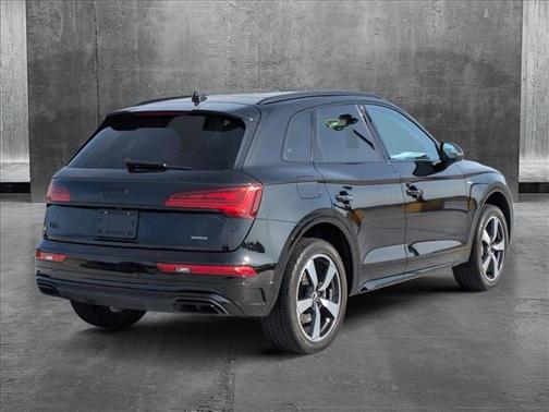 2022 Audi Q5 45 S line Premium Plus