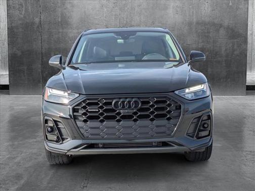2022 Audi Q5 45 S line Premium Plus